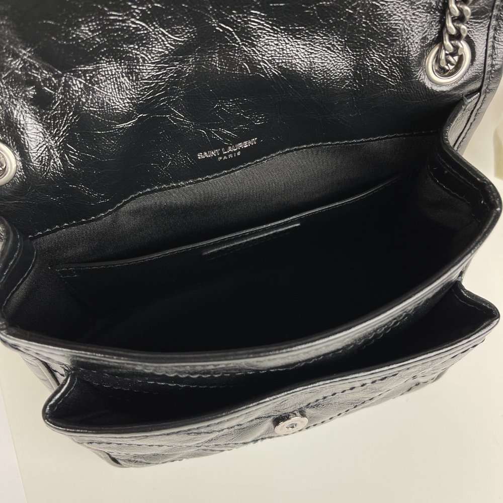 New Saint Laurent Niki Baby Crossbody in Crinkled Leather - Picture 10 of 14